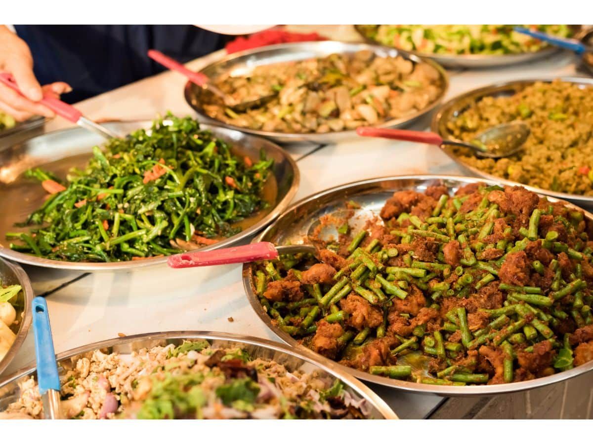 Quels sont les aliments à éviter pour prévenir les reflux acides ?